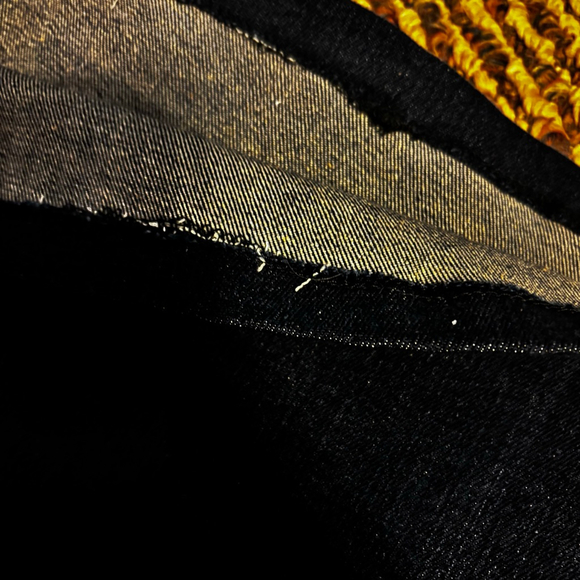 EXPRESS Mid Rise Dark Wash
Blue 70’s Flare Jeans Flex Medium Short 6/8/10 NWT - Picture 15 of 16